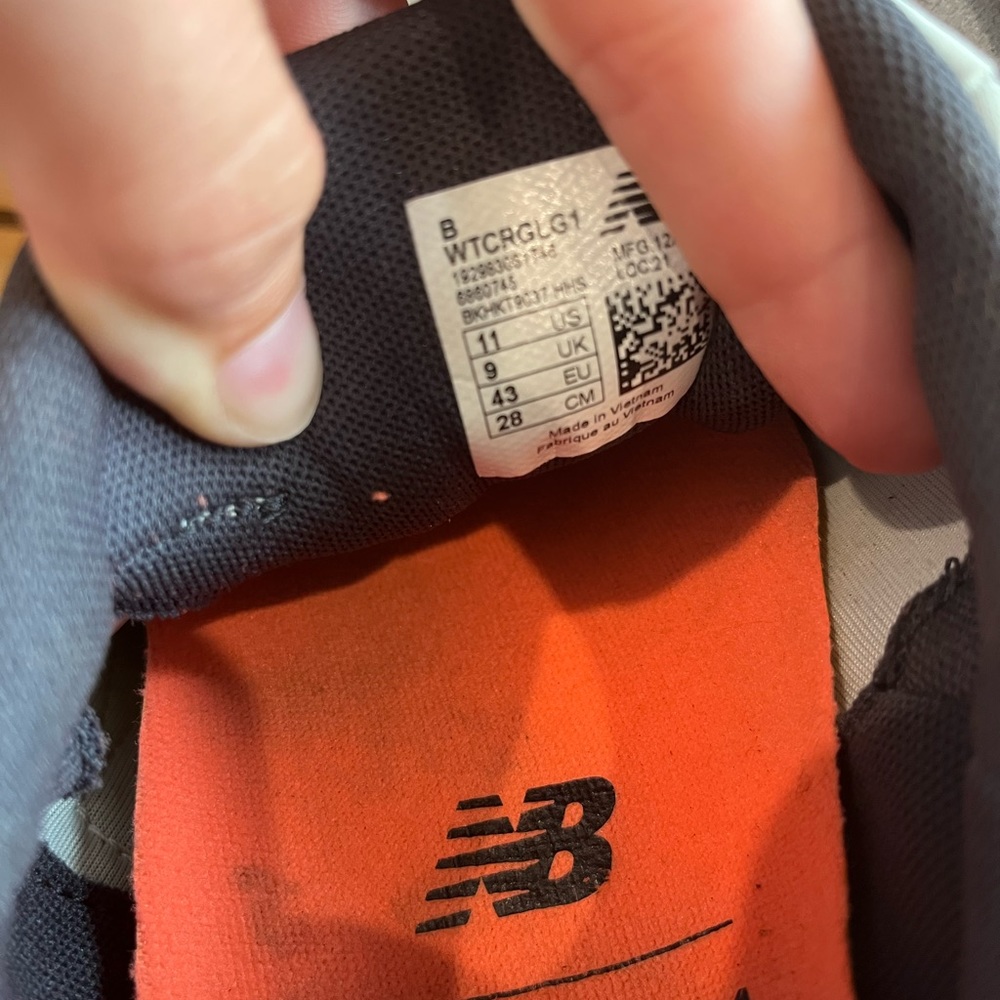 (442) NEW BALANCE SHOES - Picture 14 of 14